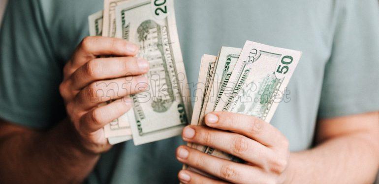 İnternetten Her Gün 50 Dolar Kazanmak İnternetten Her Gün 50 Dolar Kazanmak